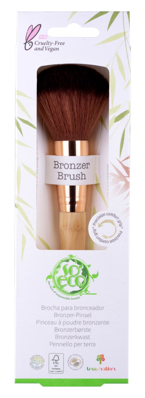 En borste i en låda märkt 'Bronzer Brush' med miljövänliga och cruelty-free-symboler.