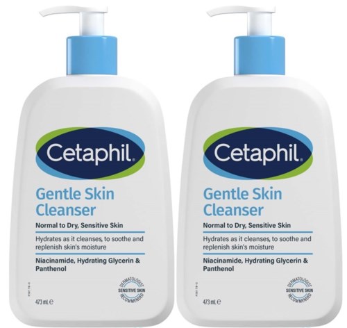 Kaksi pulloa Cetaphil Gentle Skin Cleanseria herkkäihoille pumppupäällä.