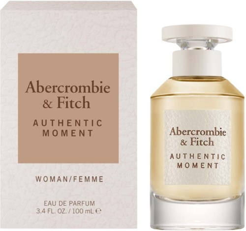 En parfyllåda och flaska för Abercrombie & Fitch Authentic Moment, en doft för kvinnor. Flaskan är klar med vit kork.