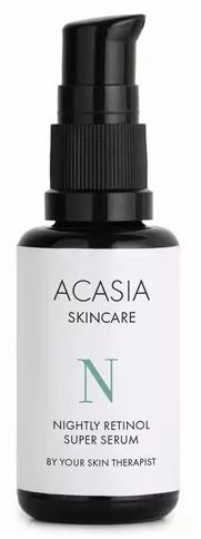 En flaske med ACASIA hudpleje natserum med pumpe og simpel hvid etiket.