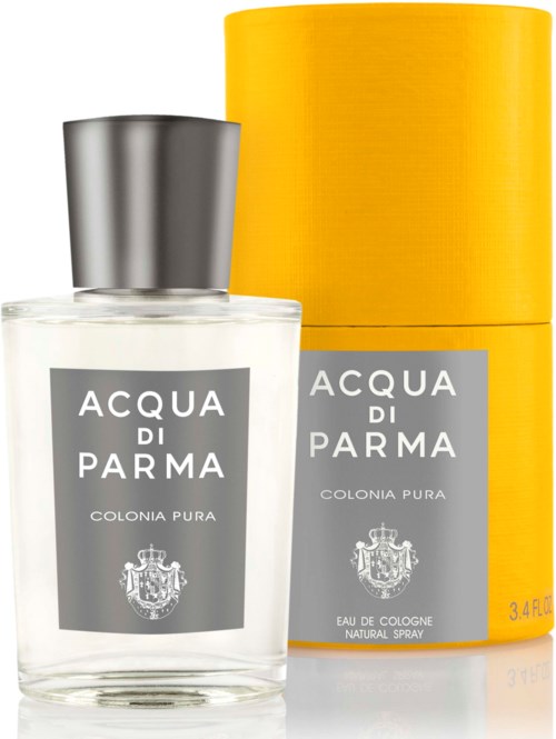 Een parfumfles met een zilveren deksel en gele doos, gemerkt 'Acqua di Parma Colonia Pura'.