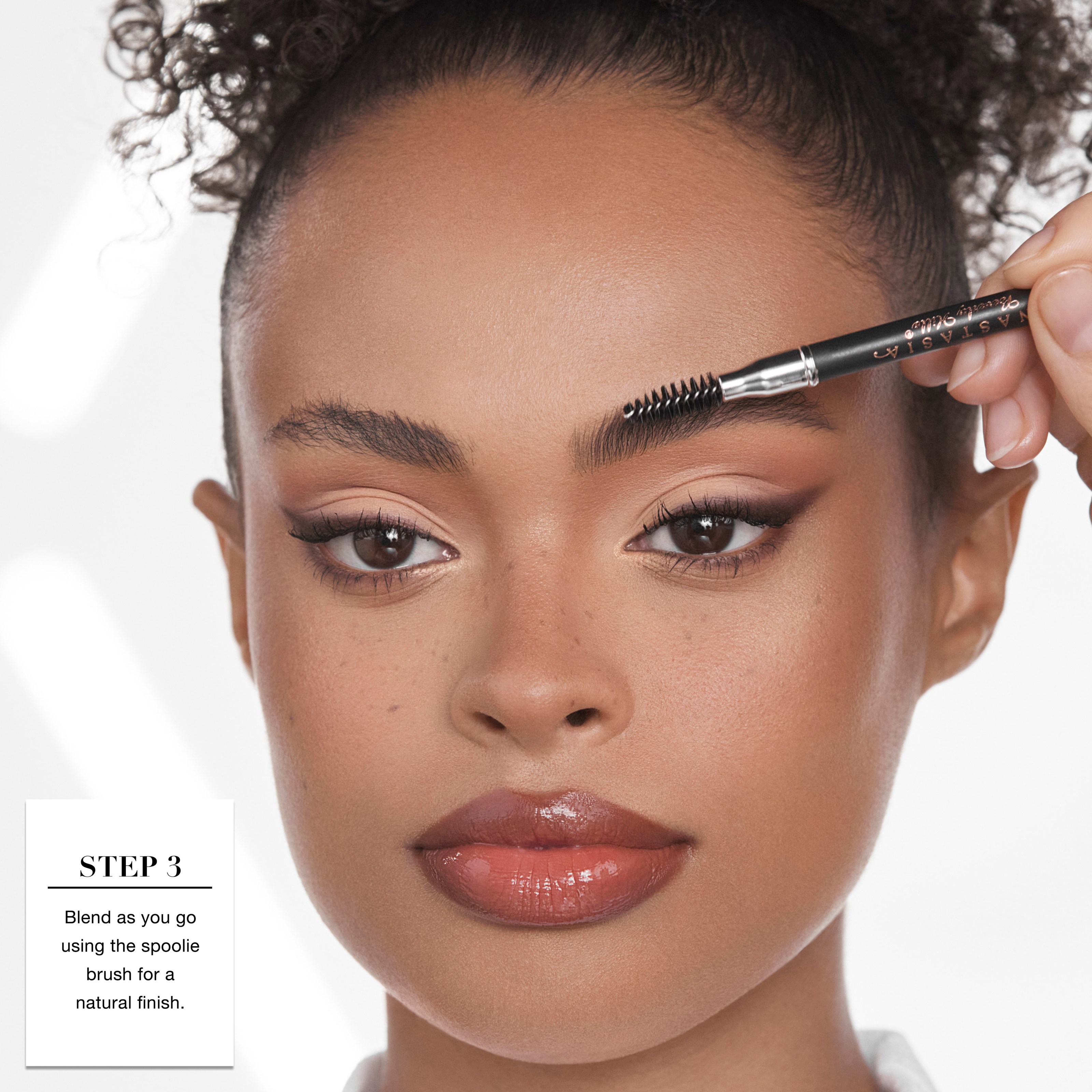 Anastasia Beverly Hills Kredka do brwi Blonde (obrázok 5)