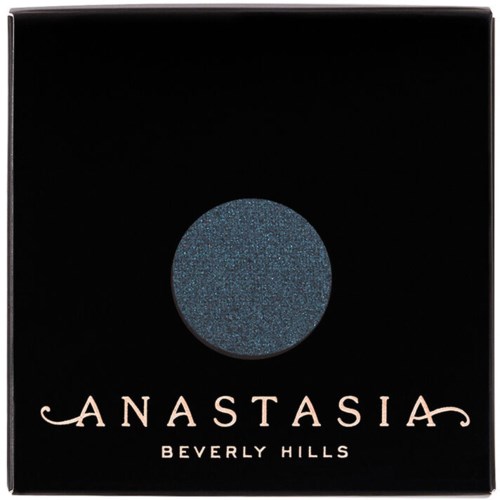 Svart förpackning med en glittrig blå cirkel i mitten och vit text: Anastasia Beverly Hills.