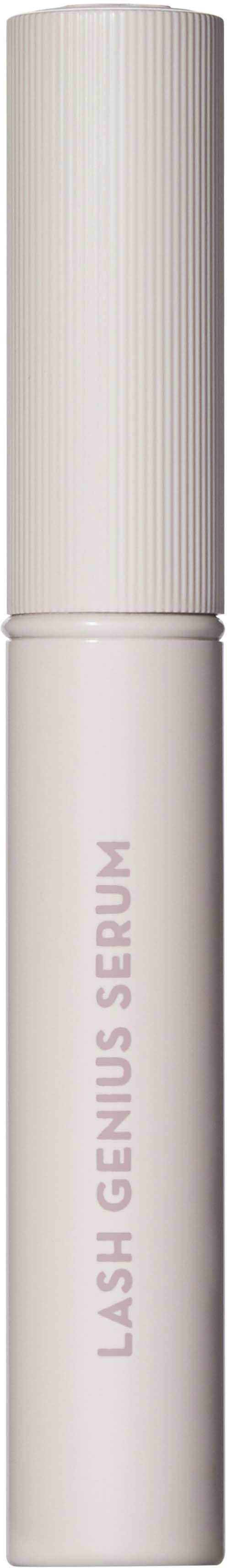 En hvit sylinderformet tube med lokk, merket 'LASH GENIUS SERUM', brukt til øyevipper serum.