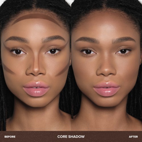 Twee vrouwen met donker haar en make-up, tonen een voor en na effect van contouren en highlighter.