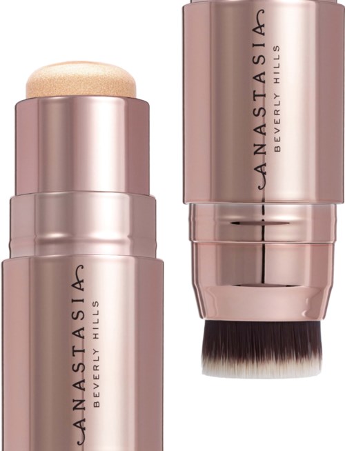 Gąbka do makijażu w lśniącym metalicznym różowym opakowaniu z napisem 'Anastasia Beverly Hills'.