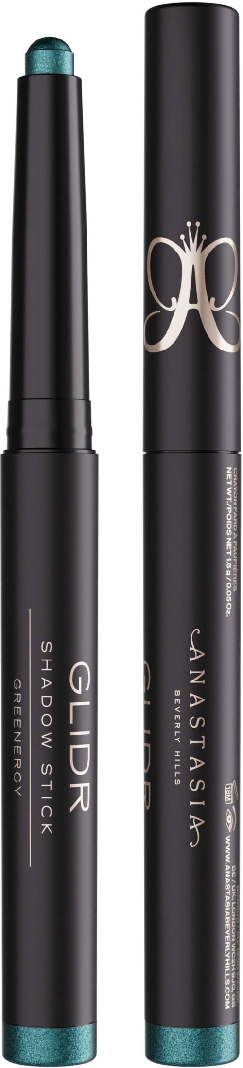To svarte sminkepinner med teal-tupper, merket GILD Shadow Stick og Jan Taisim.