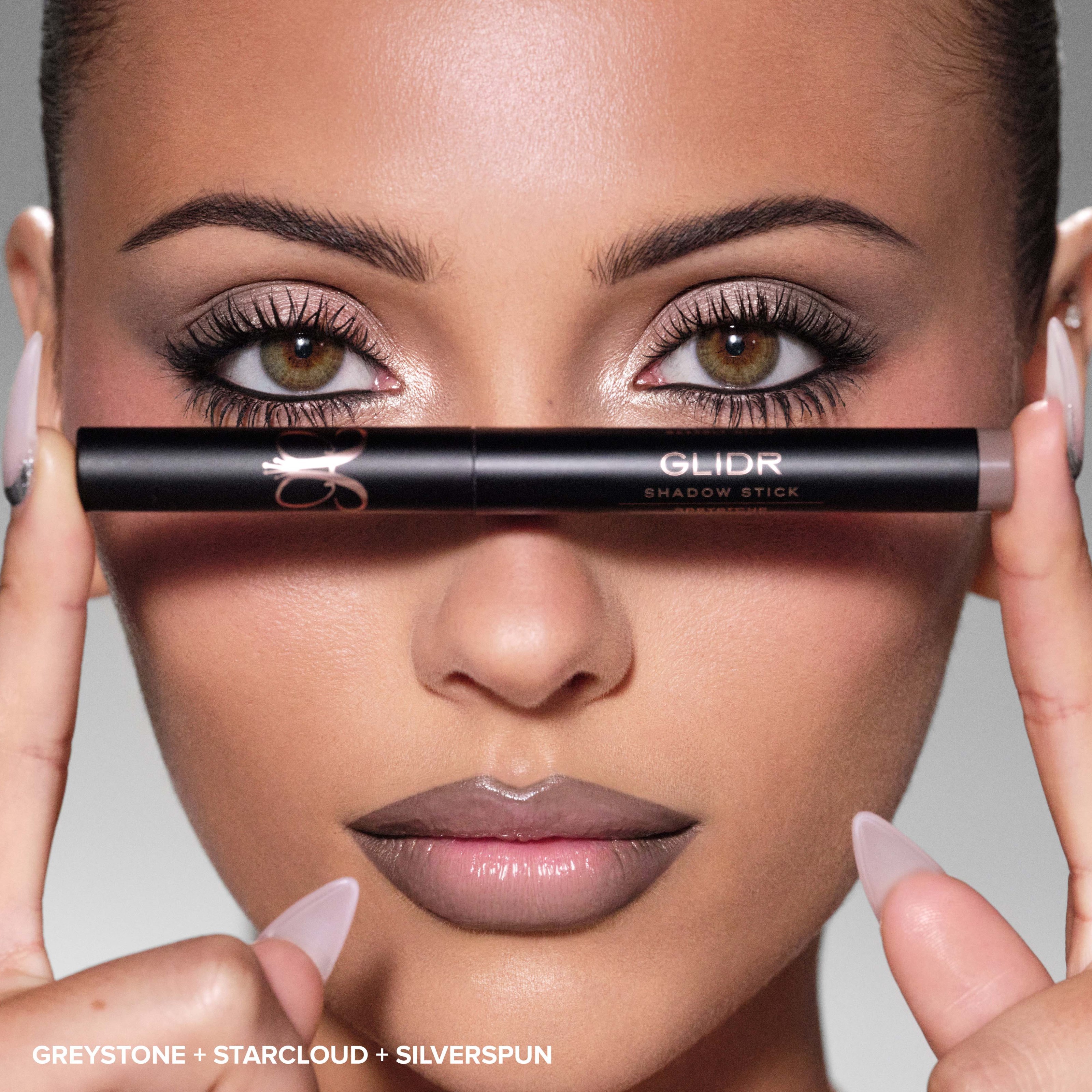 Anastasia Beverly Hills GLIDR Shadow Stick Ultraplum (obrázok 7)
