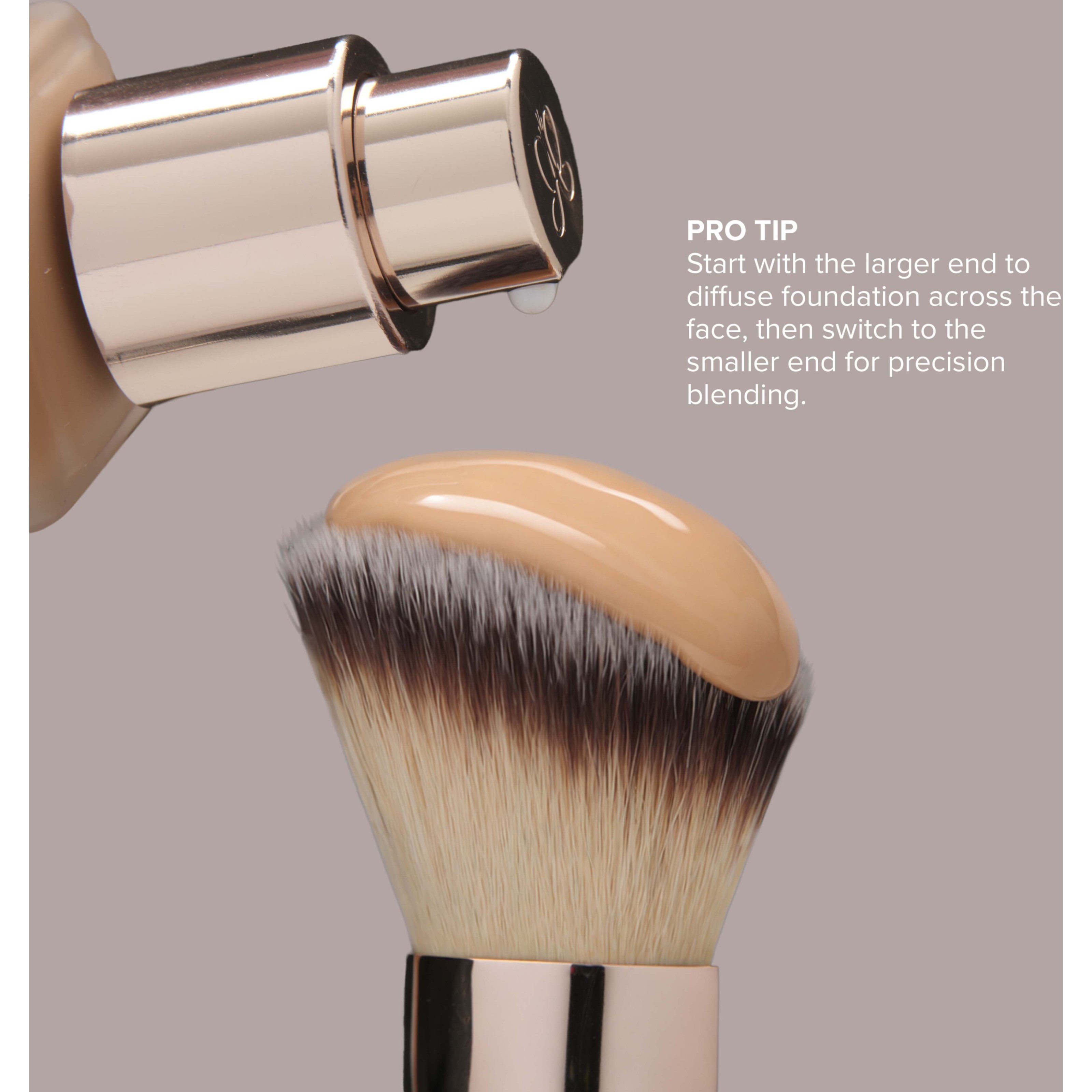Anastasia Beverly Hills Impeccable Foundation & Face Brush (obrázok 4)