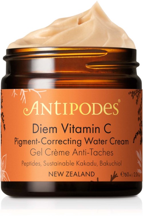 Brązowy słoik Antipodes Vitamin C krem wodny z jasnym kremem na wierzchu.