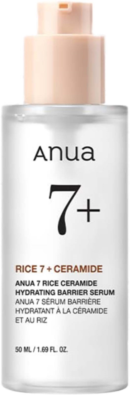 Doorzichtige fles met roze pomp, gelabeld Anua 7+ Rice Ceramide Hydrating Barrier Serum, 50 ml.