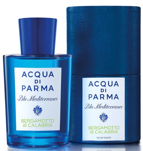 Blauwe parfumfles met bijpassende doos, met label 'Acqua di Parma Blu Mediterraneo Bergamotto di Calabria.'