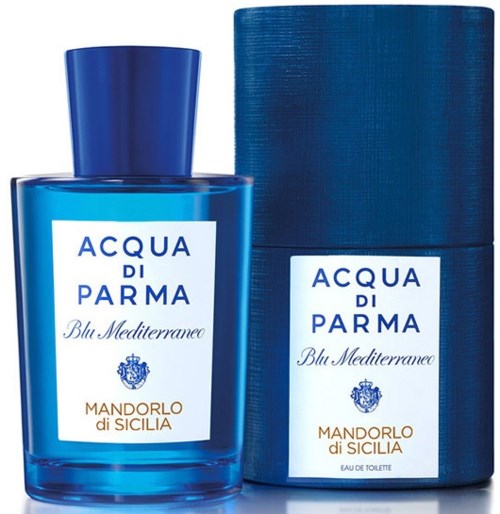 Blå parfymflaske og æske med hvide etiketter, tekst: Acqua di Parma Blu Mediterraneo Mandorlo di Sicilia.