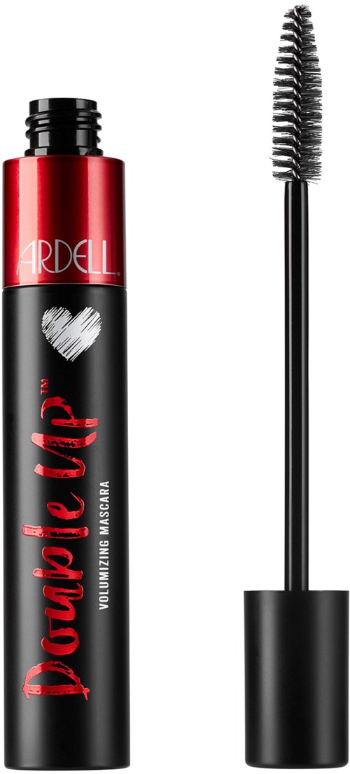 En mascara-rör med röd och svart design, märkning säger "Double Up!" och har ett hjärtsymbol.