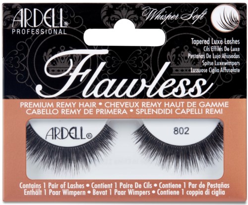 En pakke falske øjenvipper kaldet 'Flawless' med elegant sort og pink emballage, indeholder et par.