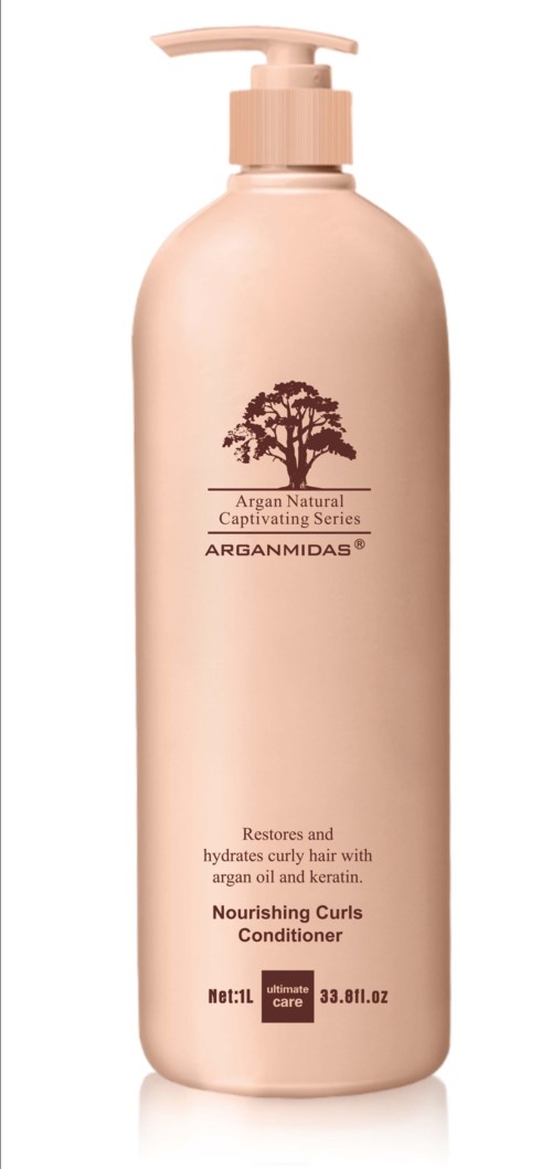 En beige flaska med pump, märkt som närande lockkonditionerare med arganolja och keratin, från Argamidas.