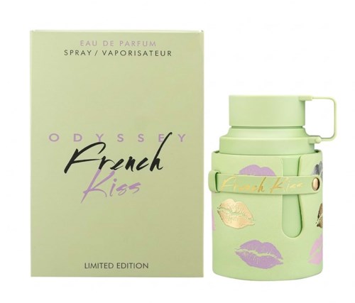 Rajoitettu Eau de Parfum spray nimeltä French Kiss vaaleanvihreässä pullossa, jossa on kultaiset huulten ja lila suudelmien koristeet.
