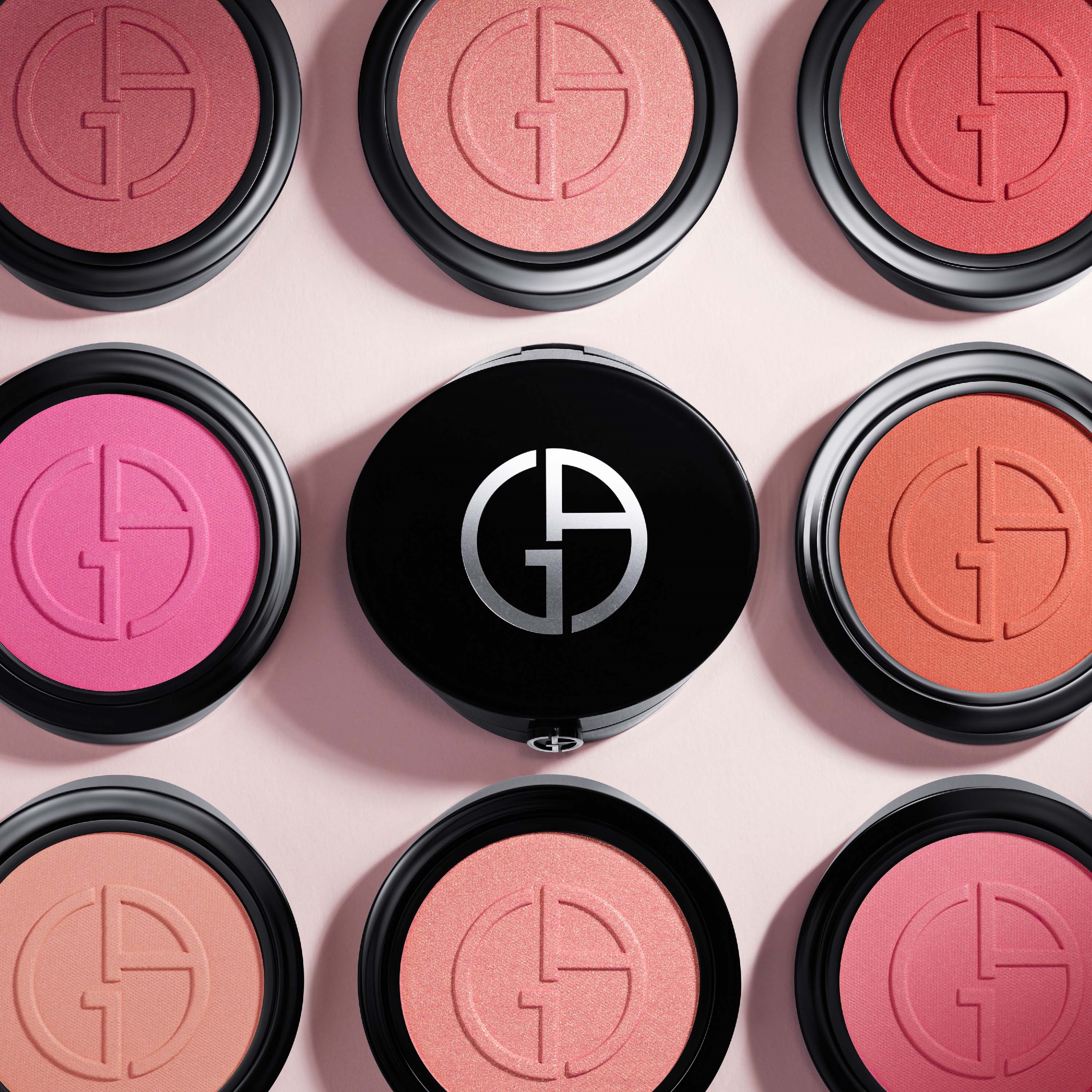 Giorgio Armani Luminous Silk Glow Blush 30 Offbeat (obrázok 7)