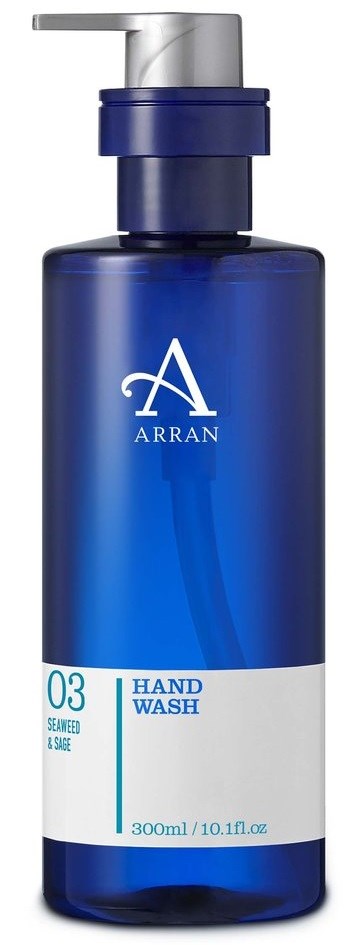 En blå pumpflaska märkt 'ARRAN' för handtvätt, innehåller 300 ml, med vit etikett och blå detaljer.