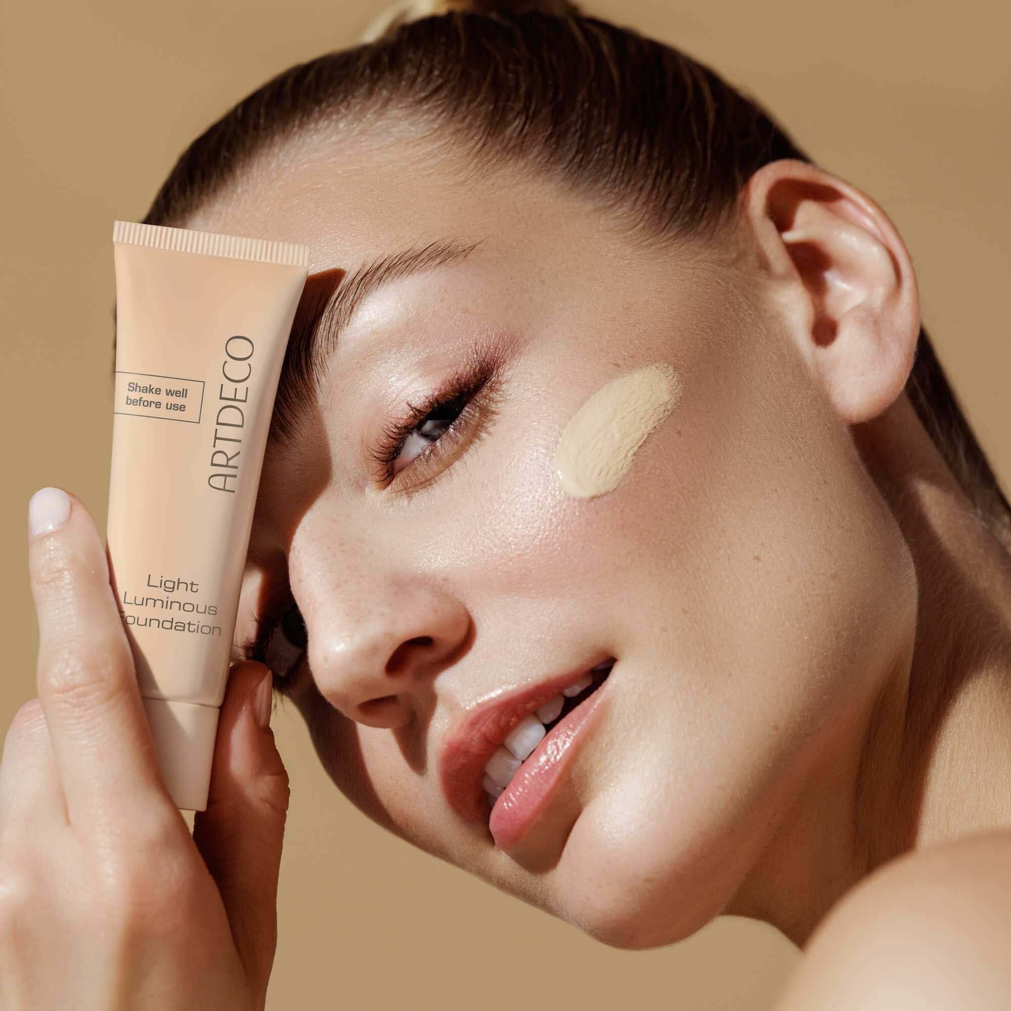 Artdeco Light Luminous Foundation 22 Neutral Natural Chiffon (obrázok 6)