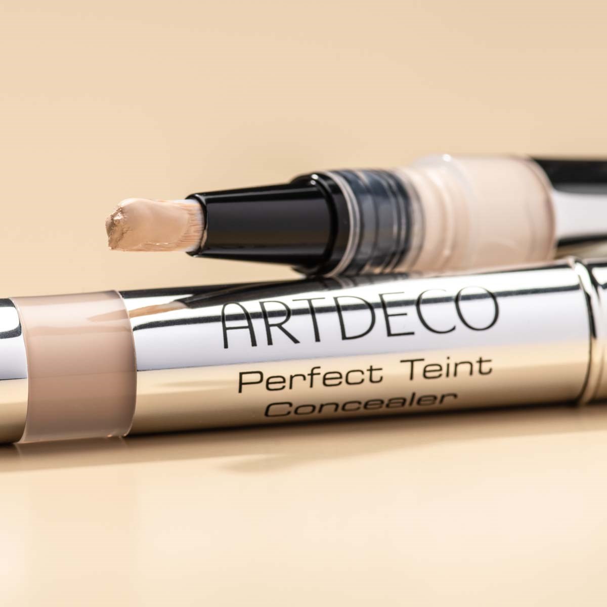 Artdeco Korektor Perfect Teint Concealer 5 Light Peach (obrázok 5)