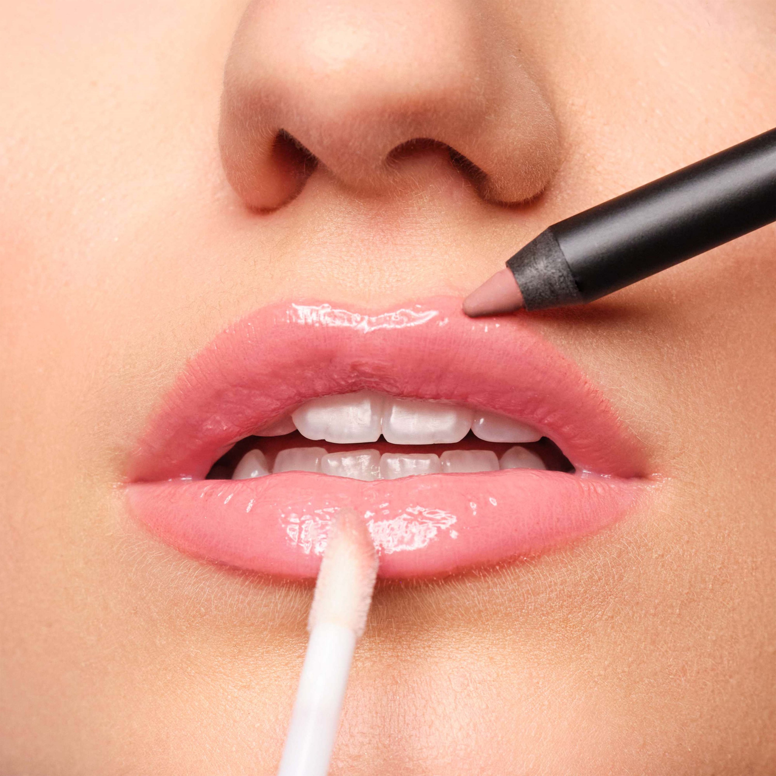 Artdeco Soft Lip Liner Waterproof 113 Warm Nude (obrázok 4)