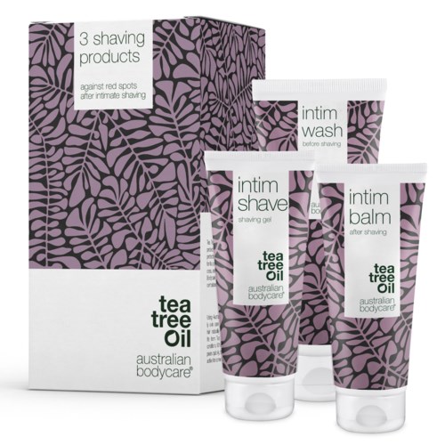Set med tre rosa och lila tuber för rakning, inklusive gel, balm och tvätt, med botanisk bladdesign.