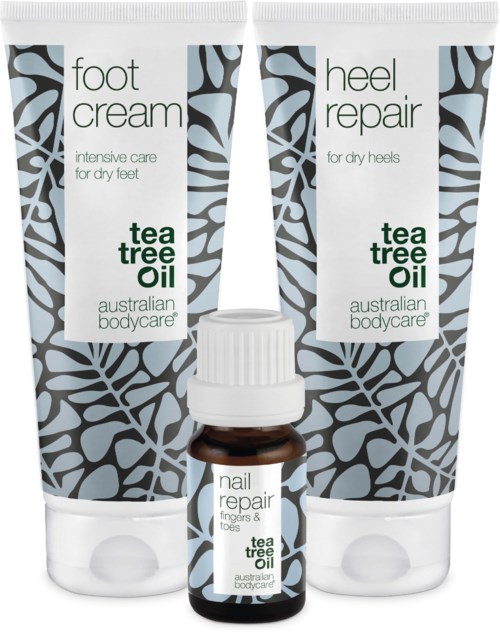 Tre hudpleieprodukter: fotkrem, hælreparasjon og neglereparasjon, alle med tea tree olje fra Australian Bodycare.