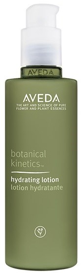 Vihreä Aveda botanical kinetics -voidepullo, jossa on valkoinen pumppupää.