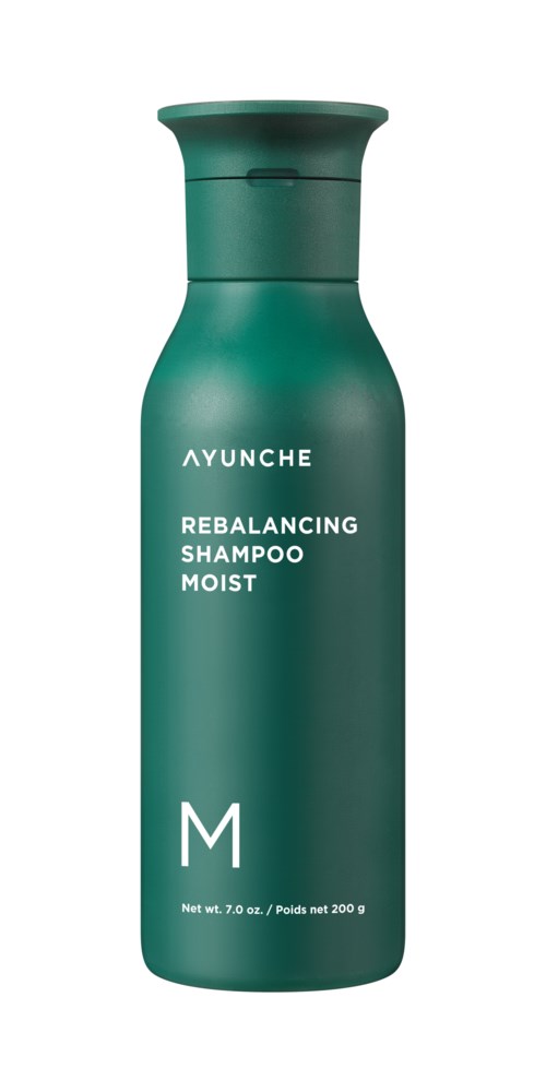 Zielona butelka z białym tekstem, mówi 'AYUNCHE Rebalancing Shampoo Moist' i 'Waga netto. 7,0 oz. 200 g'.