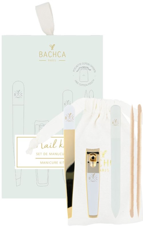 En manicure-sæt med værktøj, en hvid filer og emballage fra Bachca Paris, lyse farver, enkel design.