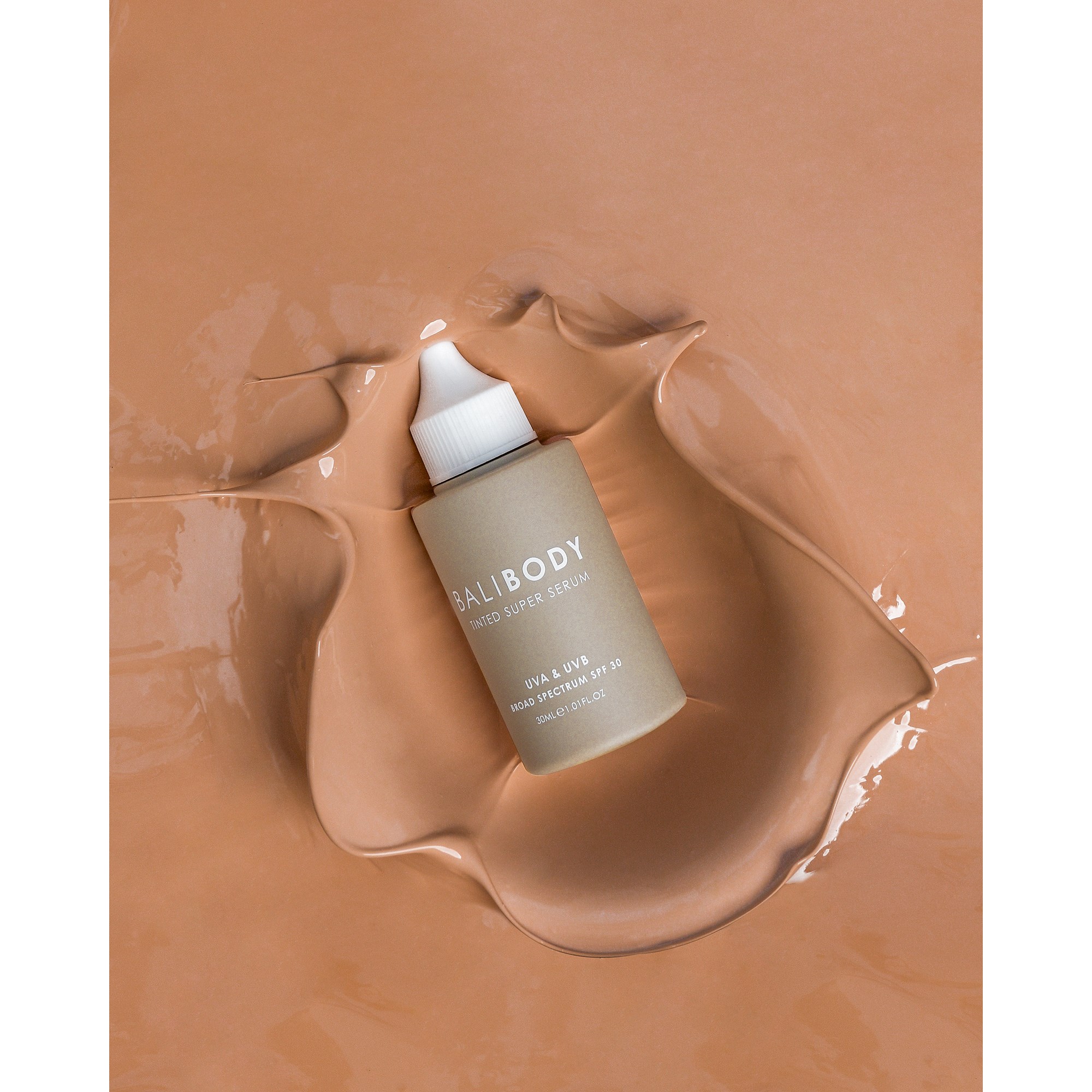 Alternativ bild 1 för Bali Body Tinted Super Serum Tan