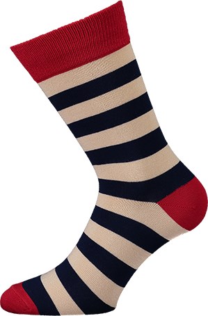 En färgglad strumpa med röda, beige och svarta ränder samt tå och kant i rött.
