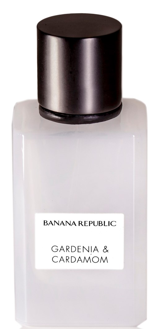 En liten, tydlig flaska med svart lock och etikett med texten 'Banana Republic Gardenia & Cardamom.'