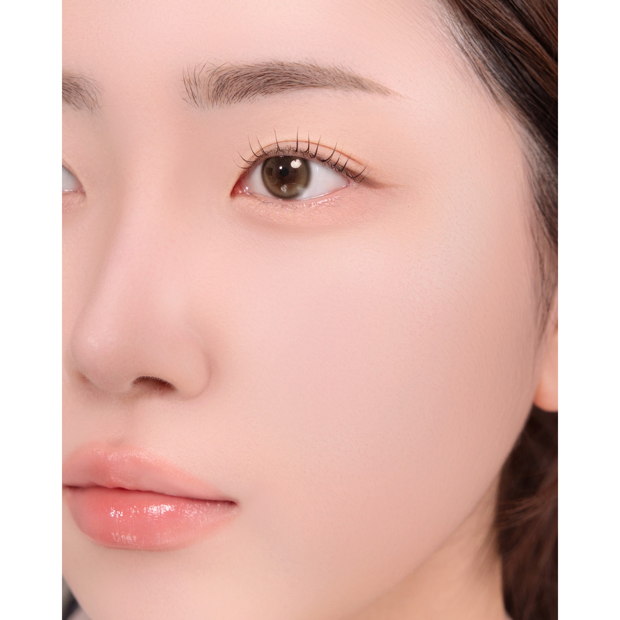 Banila Co Romantic Blush Contour 01 Sand Breeze (obrázok 3)