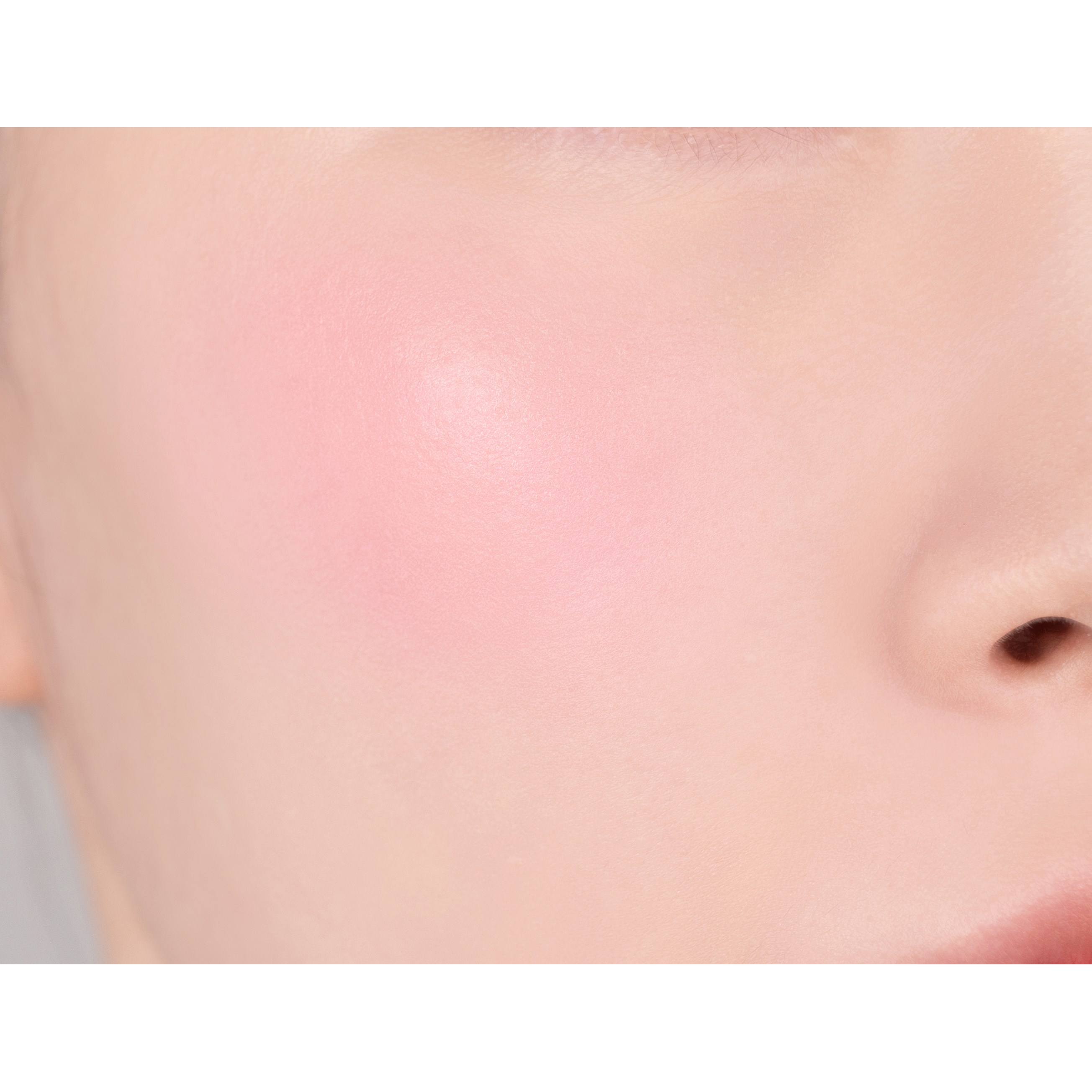 Banila Co Romantic Blush Lip & Cheek 04 Flora (obrázok 5)