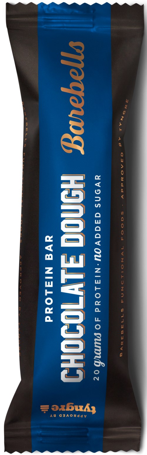 En sjokoladeproteinbar i svart og blå emballasje med hvit tekst, kalt 'Chocolate Double'.