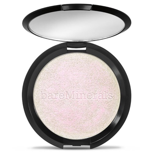 En liten kompakt med ett runt, ljusfärgat puder som heter 'bareMinerals', i ett svart fodral med spegel.