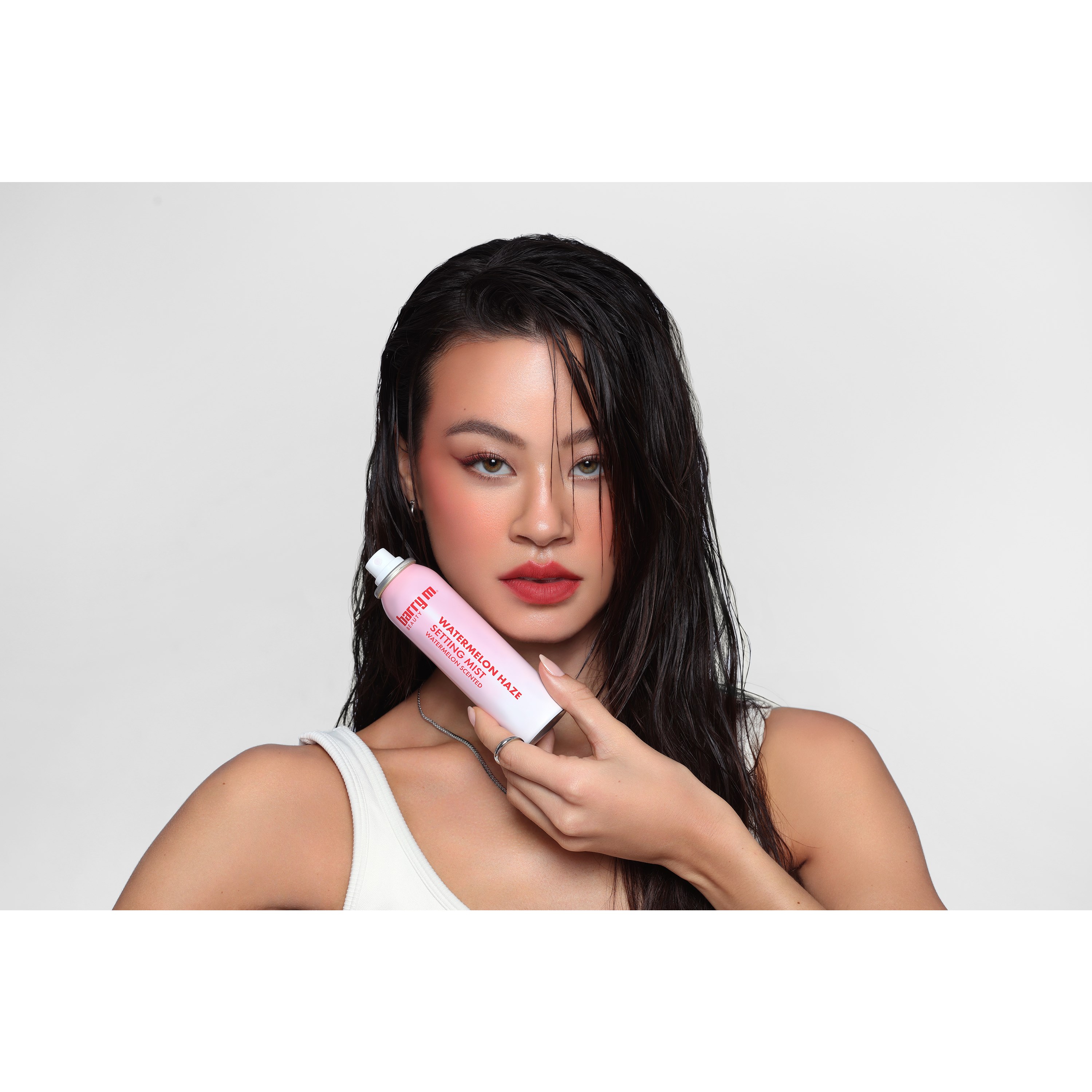 Barry M Watermelon Haze Setting Mist 70 ml (obrázok 3)