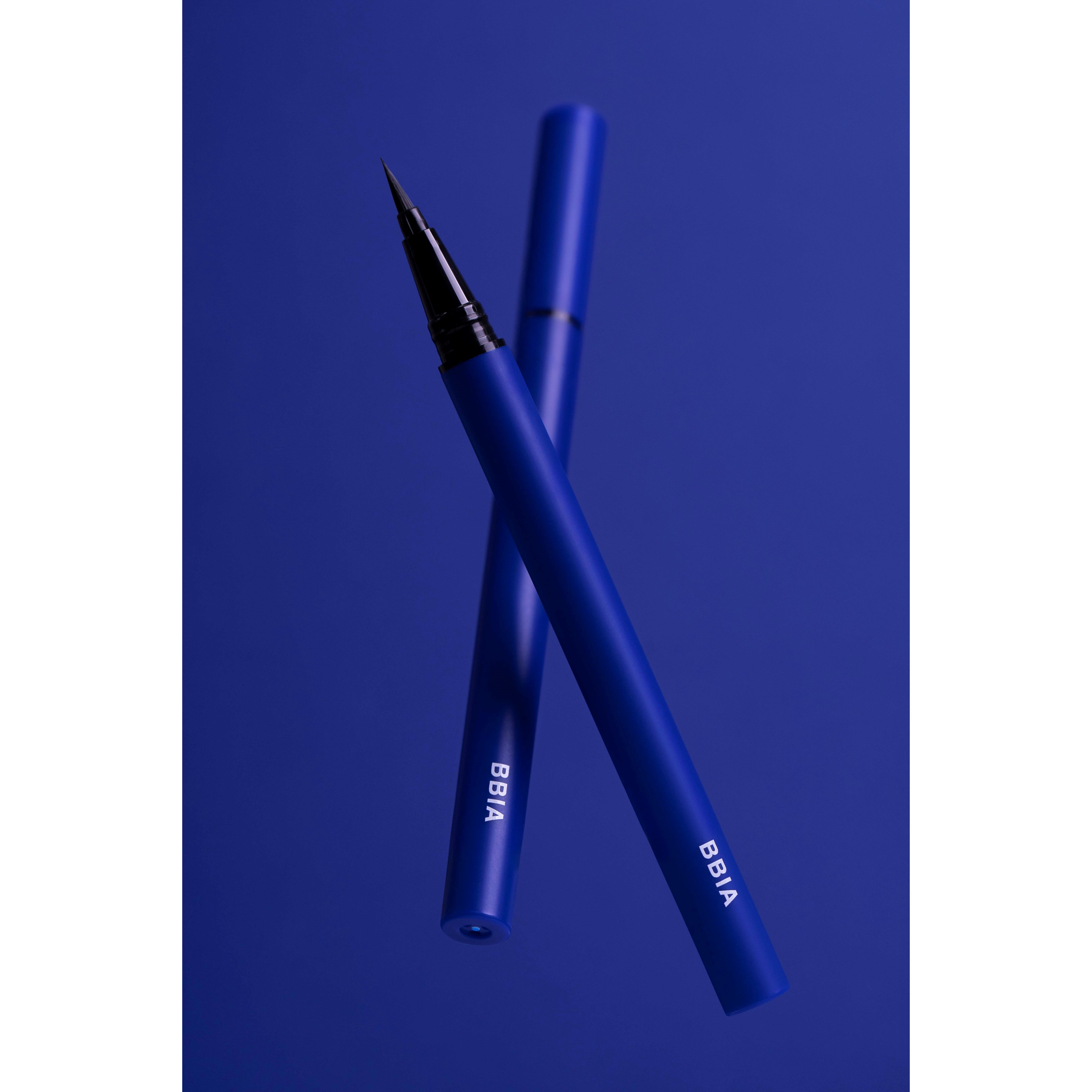 BBIA Never Die Brush Eyeliner 01 Matte Black (obrázok 4)