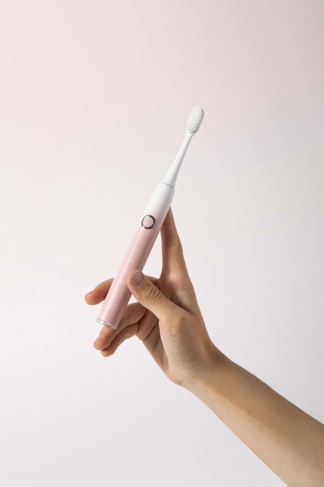 Be Lucent Spark Electric Sonic Toothbrush Pink Bliss | lyko.com Be Lucent Spark Electric Sonic Toothbrush Pink Bliss | lyko.com