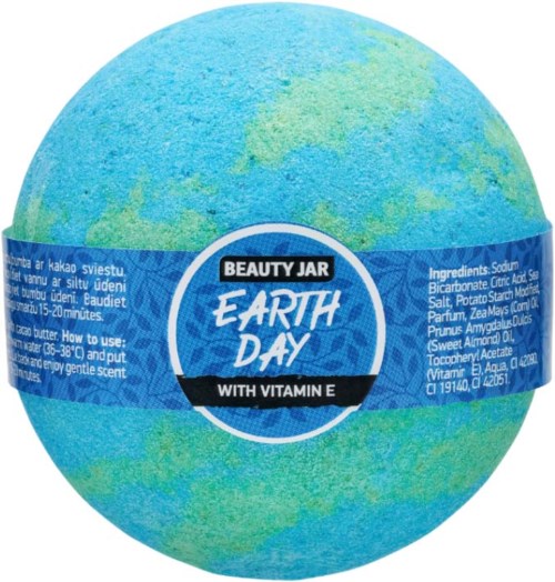 Runde Badekugel mit blauen und grünen Farben, beschriftet als Earth Day-Seife mit Zutatenliste.