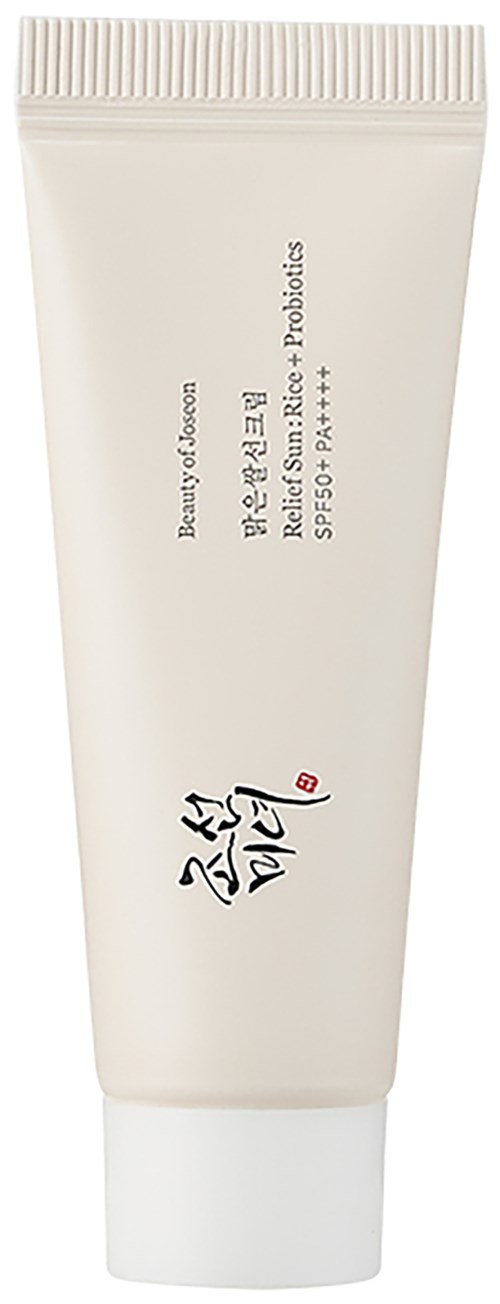 En vit tub med svarta kinesiska tecken och engelska texten, märkt som en hudvårdsprodukt med SPF och probiotika.