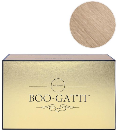 En låda med gyllene färg och texten 'Boo-Gatti'. Ovanför finns en cirkel som visar en beige trästruktur.