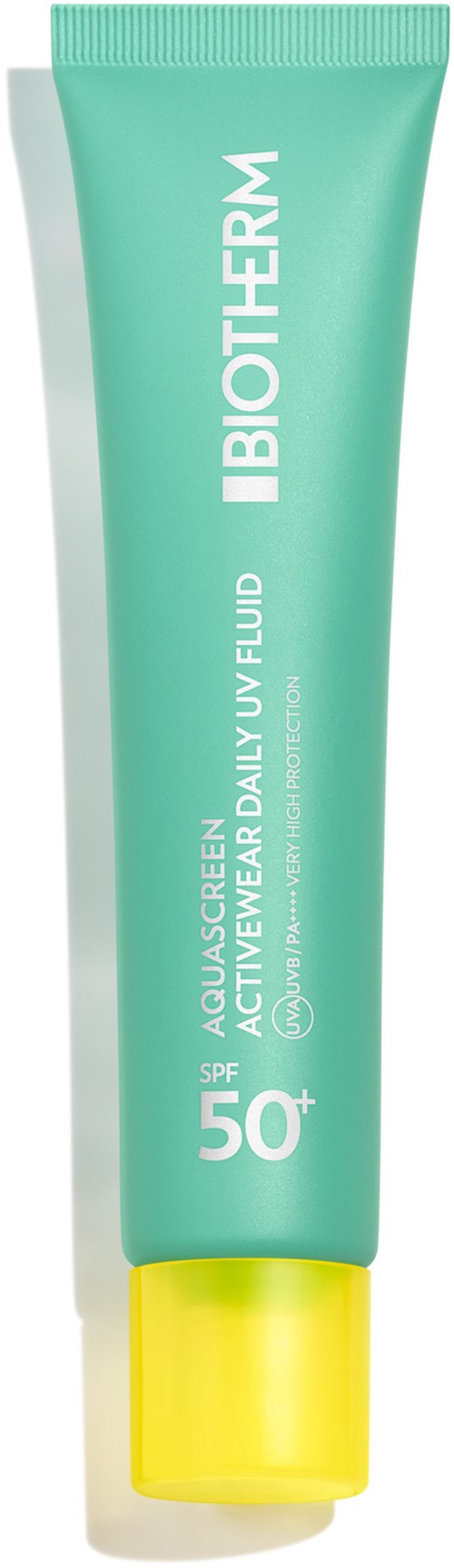 En grön tub med Biotherm solskydd med gul lipp, visar SPF 50+ för dagligt utomhusskydd.