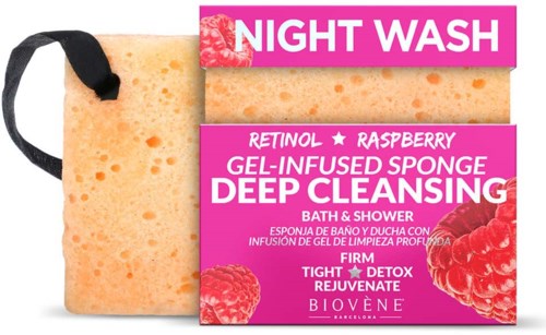 En rosa og lilla svamp med etikett for nattvask, bringebær, retinol, dyp rengjøring og detox. Merk for bad og dusj.