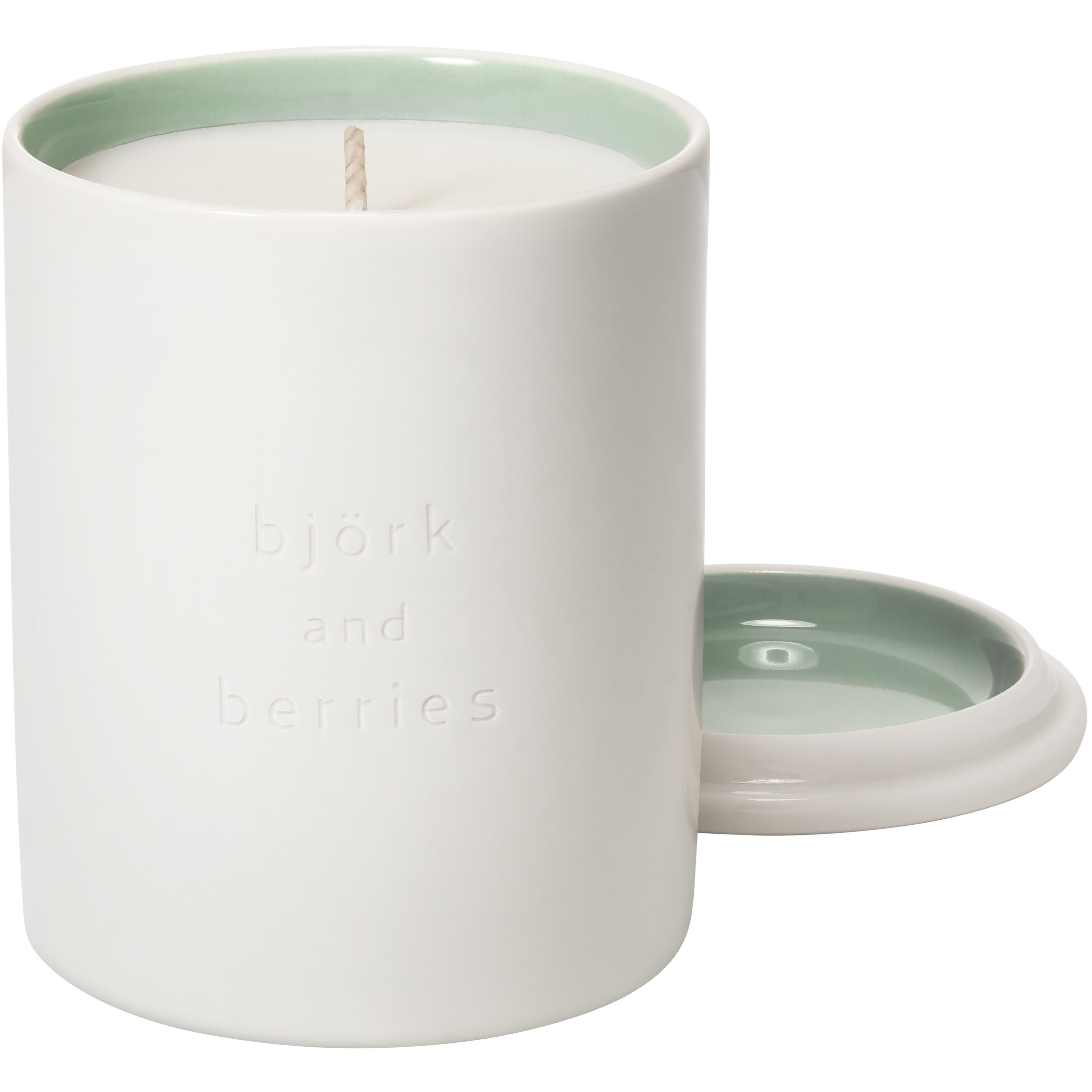 Björk and Berries Never Spring Scented Candle 240 g