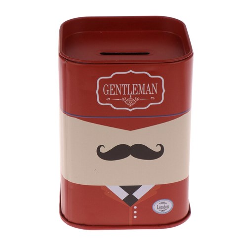 En röd och vit behållare med mustasch, etikett 'GENTLEMAN' och en liten logga längst ner.