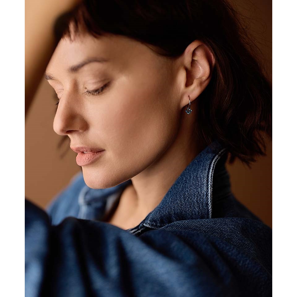 Blomdahl NT Ear Ring 14 mm, Bicone 6 mm Aquamarine (zdjęcie 4)