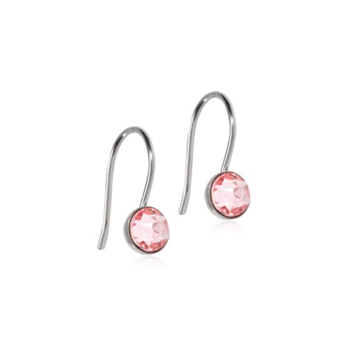 Silverörhängen med rosa ädelstenar som hänger från krokar.